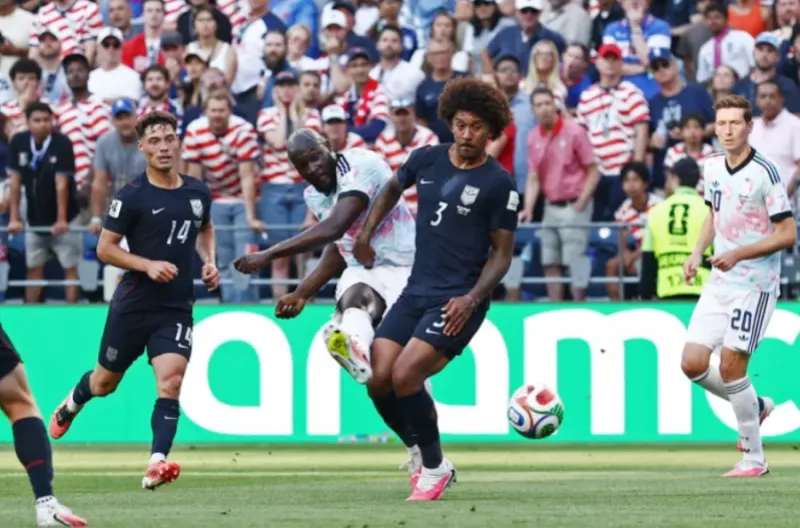 Romelu Lukaku dari Belgia mencetak gol keempat untuk Belgia