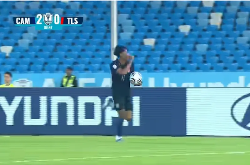 Mon Rado rayakan gol yang dicetaknya untuk Kamboja