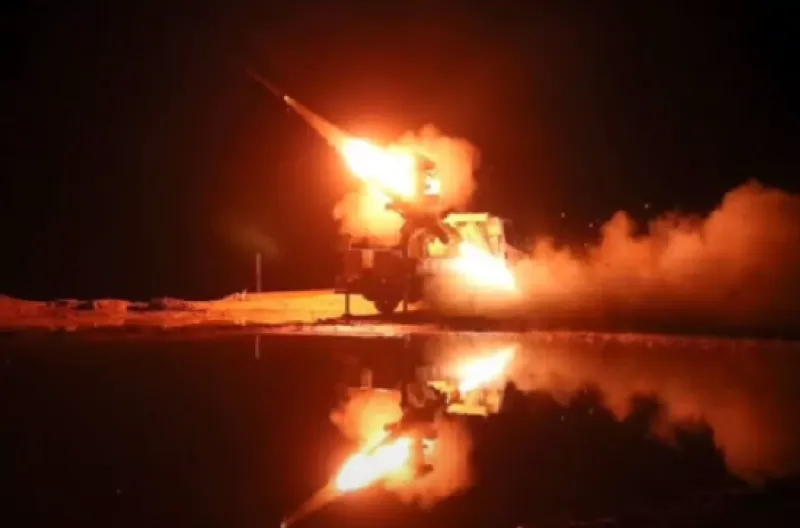 AS Luncurkan Gelombang Serangan Udara ke Iran Usai Dua Tentara Tewas di Yordania, Teheran Ancam Balasan Lebih Keras AS Luncurkan Gelombang Serangan Udara ke Iran Usai Dua Tentara Tewas di Yordania, Teheran Ancam Balasan Lebih Keras