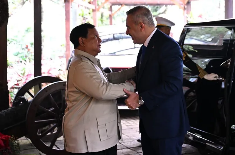 Presiden Republik Indonesia Prabowo Subianto menerima kunjungan Menteri Luar Negeri Republik Türkiye Hakan Fidan di kediaman Hambalang, Jawa Barat, pada Rabu, 3 Juni 2026.