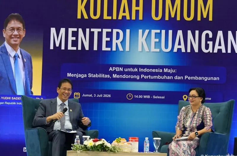 Menkeu saat memberikan kuliah umum bertajuk APBN untuk Indonesia Maju: Menjaga Stabilitas, Mendorong Pertumbuhan, dan Pembangunan di Universitas Diponegoro, Semarang, Jawa Tengah, Jumat (3/7)
