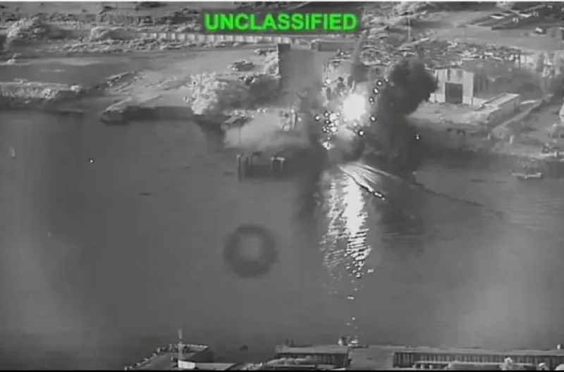 Selat Hormuz Memanas! Iran Hantam Kapal Tanker UEA, AS Luncurkan Serangan Malam Ketiga Selat Hormuz Memanas! Iran Hantam Kapal Tanker UEA, AS Luncurkan Serangan Malam Ketiga
