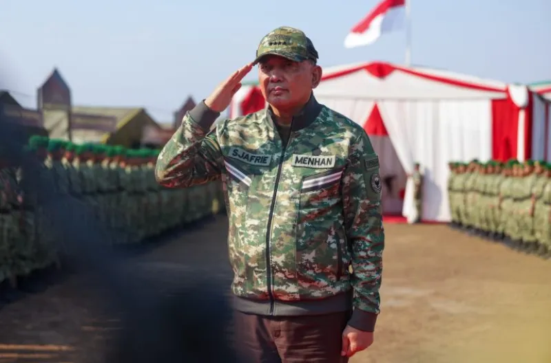 Menhan Sjafrie Tinjau Yonif TP 933/Macan Wilis, Tekankan Penguatan Pembinaan dan Pengawasan Prajurit Menhan Sjafrie Tinjau Yonif TP 933/Macan Wilis, Tekankan Penguatan Pembinaan dan Pengawasan Prajurit