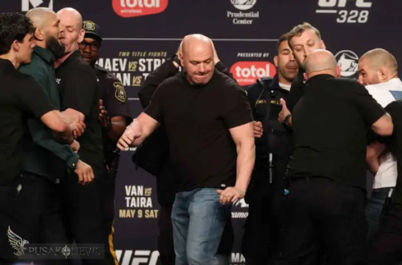 UFC 328: Rekor Tak Terkalahkan Chimaev Akhirnya Hancur