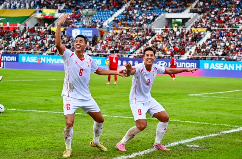 Kyaw Min Oo dan Than Paing