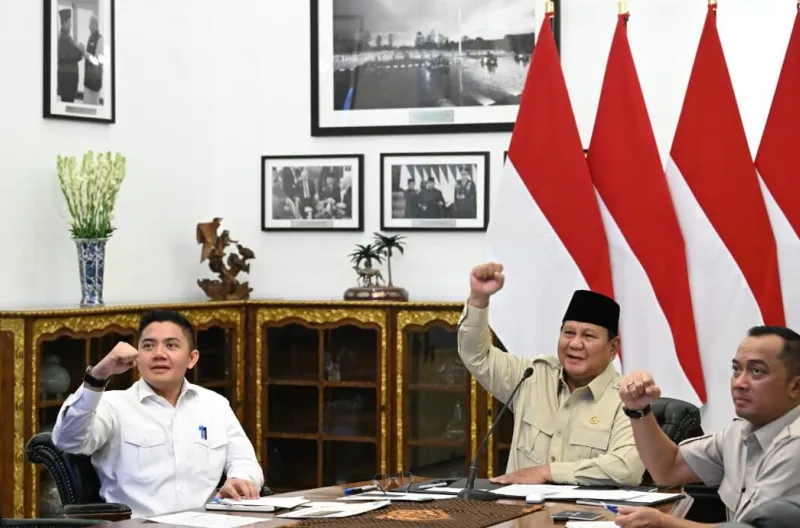 Presiden Prabowo Subianto meresmikan 3.395 jembatan yang dibangun TNI-Polri serta 3.000 sumber air bersih TNI Angkatan Darat (AD), pada Kamis, 13 Agustus 2026, secara hybrid melalui konferensi video.