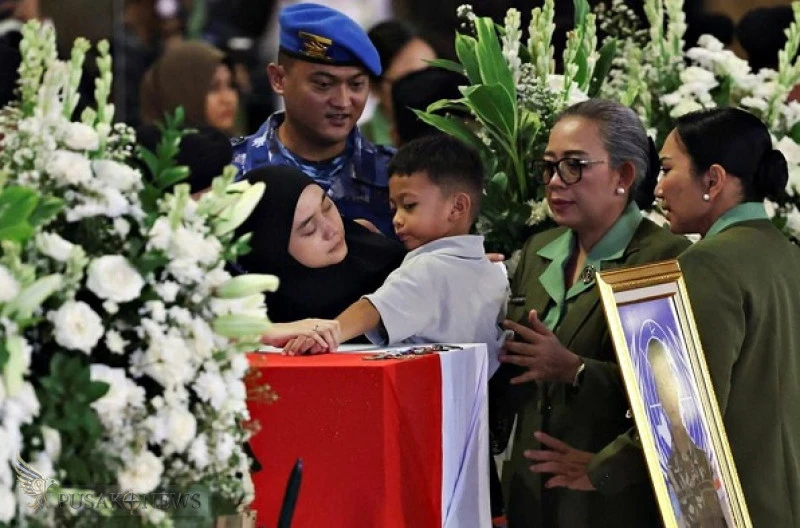 Presiden Prabowo Subianto Beri Penghormatan Terakhir untuk Tiga Prajurit TNI Gugur dalam Misi Perdamaian UNIFIL Lebanon