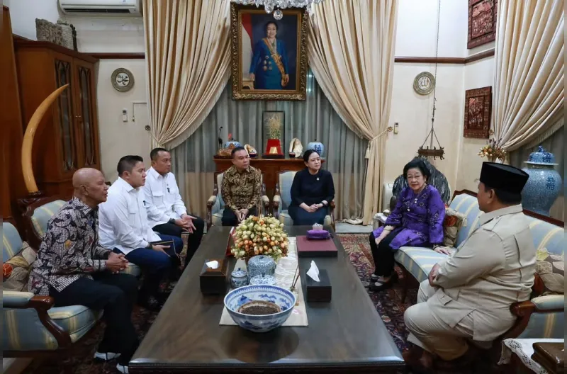 Presiden Prabowo Bertakziah ke Kediaman Megawati, Sampaikan Duka atas Wafatnya Guruh Soekarnoputra