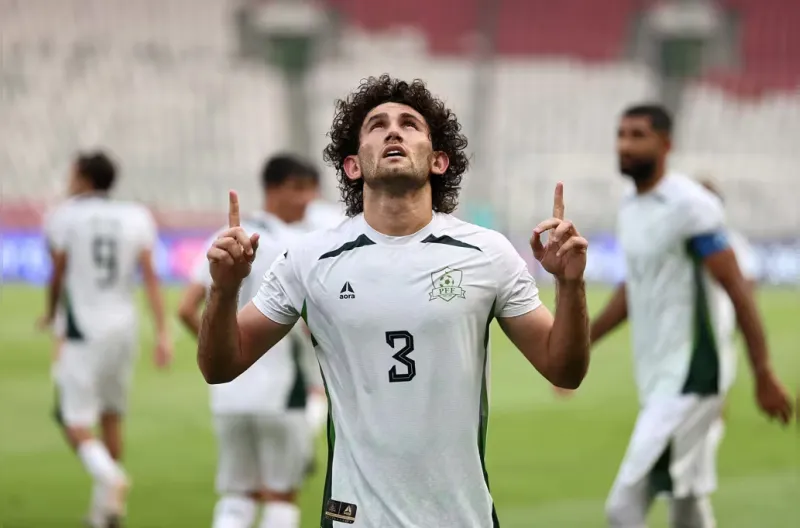 Pakistan mengawali pertandingan dengan baik dan secara mengejutkan membuka keunggulan.