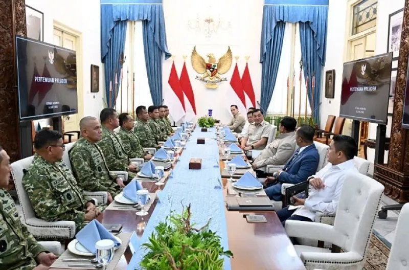 Presiden Prabowo Terima Pimpinan TNI, Bahas Program Strategis untuk Percepatan Pembangunan dan Kesejahteraan Masyarakat