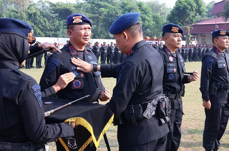Danpas Gegana Pimpin Sertijab Tiga Komandan Satuan, Tegaskan Penguatan Profesionalisme dan Regenerasi Kepemimpinan Danpas Gegana Pimpin Sertijab Tiga Komandan Satuan, Tegaskan Penguatan Profesionalisme dan Regenerasi Kepemimpinan
