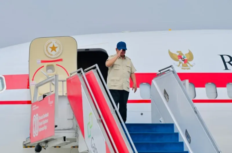 Presiden Prabowo ke Jawa Timur Pimpin Panen Raya Serentak Tebu, Padi, dan Kedelai di 43 Titik Seluruh Indonesia Presiden Prabowo ke Jawa Timur Pimpin Panen Raya Serentak Tebu, Padi, dan Kedelai di 43 Titik Seluruh Indonesia