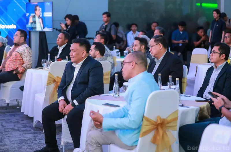 Sejumlah peserta yang hadir menyimak paparan Gubernur Pramono