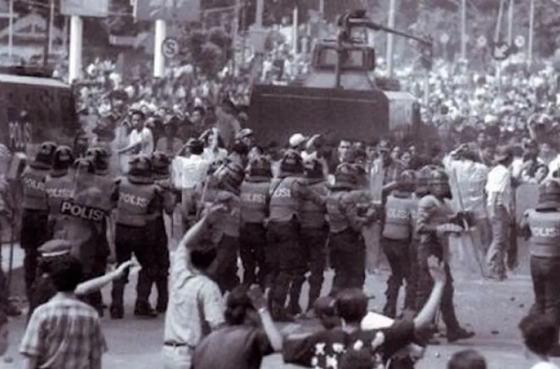 30 Tahun Kudatuli: Tragedi yang Menjadi Titik Balik Perjuangan Demokrasi Indonesia