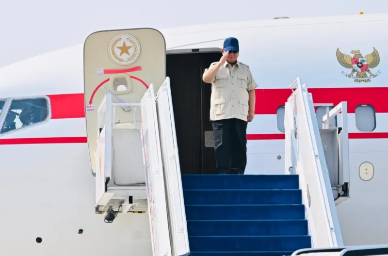 Presiden Prabowo Subianto bertolak menuju Provinsi Jawa Tengah dalam rangka kunjungan kerja pada Kamis, 30 Juli 2026 melalui Pangkalan TNI Angkatan Udara Halim Perdanakusuma, Jakarta, sekitar pukul 09.30 WIB menuju Kota Semarang.