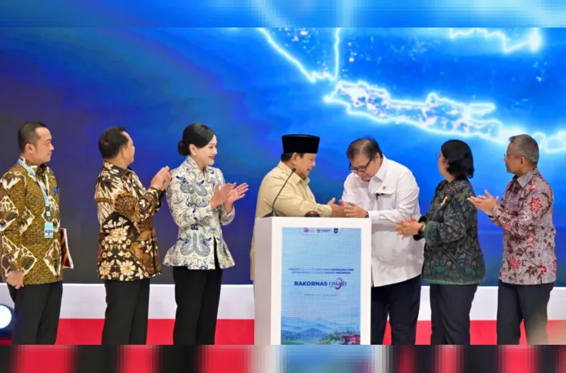 Presiden Prabowo Subianto secara resmi meluncurkan Dewan Nasional Kesejahteraan Keuangan (DNKK) saat menghadiri Rapat Koordinasi Nasional Tim Percepatan Akses Keuangan Daerah (Rakornas TPAKD) di JIEXPO Kemayoran, Jakarta, pada Kamis, 22 Oktober 2026
