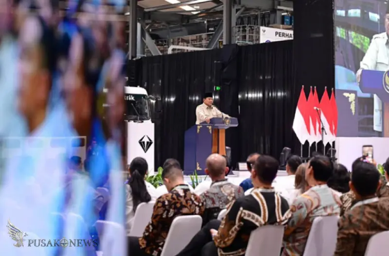 Presiden Prabowo Subianto menyampaikan sambutannya pada peresmian fasilitas perakitan kendaraan komersial listrik milik PT VKTR Sakti Industries di Kabupaten Magelang, Provinsi Jawa Tengah, Kamis, 9 April 2026
©PusakoNews.com/red