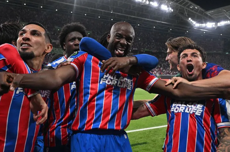 Crystal Palace Juara Conference League