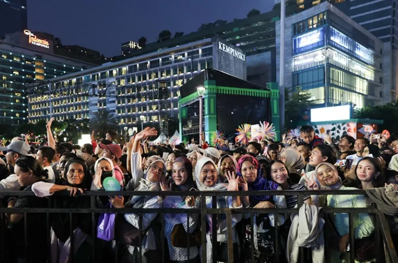 Para warga antusias memadati acara perayaan HUT ke-499 Jakarta