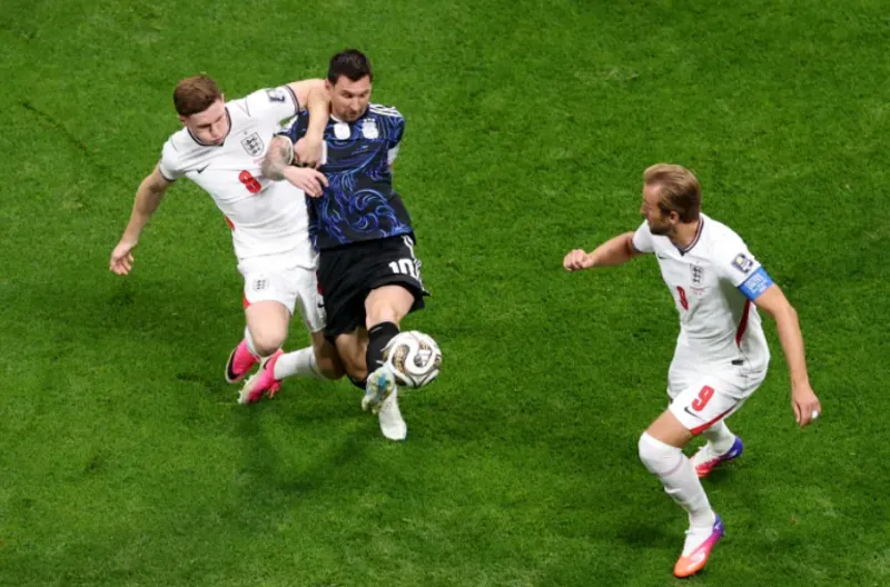 Messi Bersinar dengan Dua Assist, Argentina Hancurkan Mimpi Inggris ke Final Piala Dunia