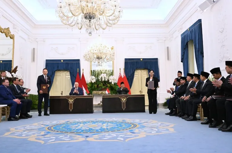 Presiden Prabowo Subianto dan Presiden Aleksandr Lukashenko menyaksikan penunjukkan sejumlah nota kesepahaman Indonesia-Belarus di Istana Merdeka, Jakarta, pada Kamis, 2 Juli 2026.