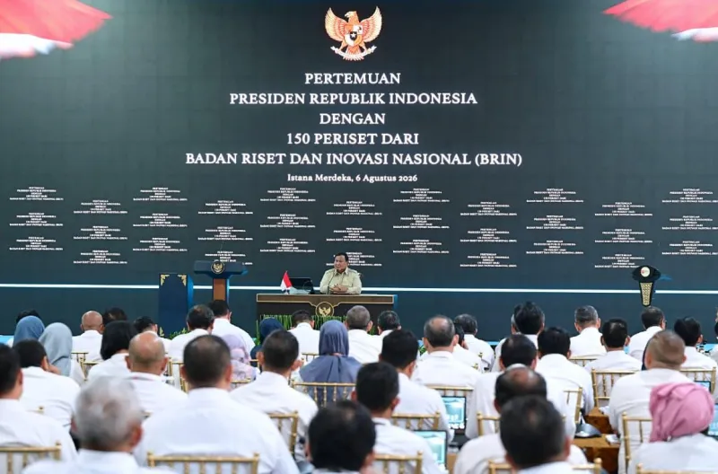 Presiden Prabowo Subianto melakukan pertemuan dengan 150 periset dari Badan Riset dan Inovasi Nasional (BRIN) di Istana Kepresidenan Jakarta, pada Kamis, 6 Agustus 2026
