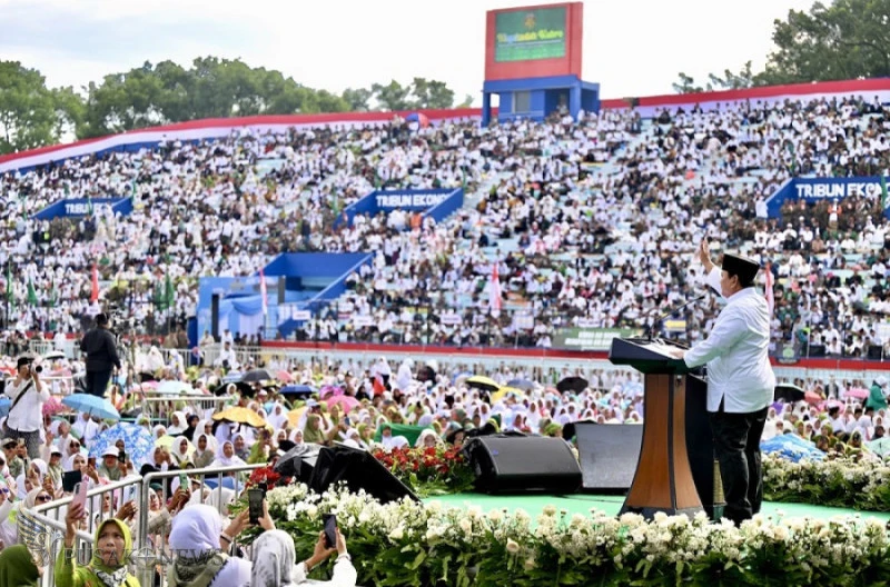 Presiden Prabowo Subianto menyampaikan sambutan pada Mujahadah Kubro Satu Abad NU, pada Minggu, 8 Februari 2026
©PusakoNews.com/ksp