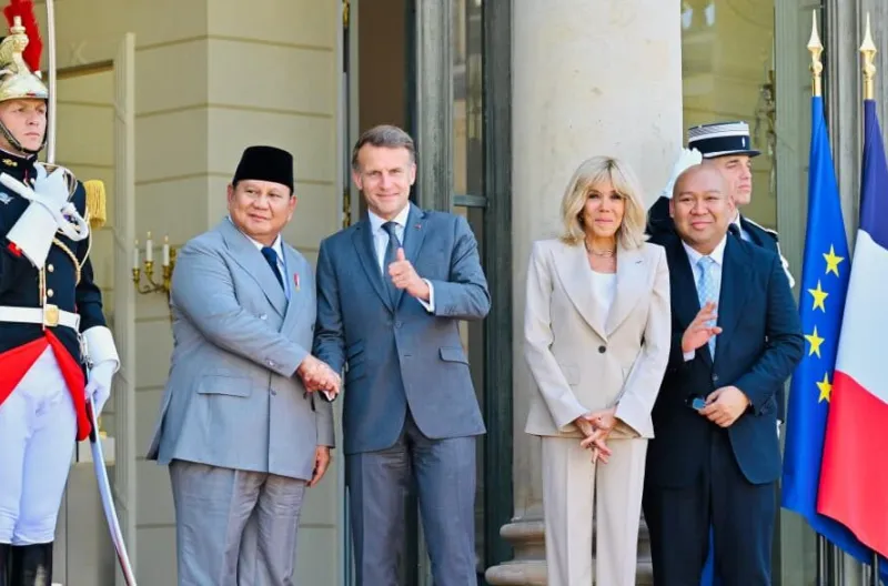Presiden Prabowo Disambut Upacara Kenegaraan di Istana Élysée, Indonesia–Prancis Perkuat Kemitraan Strategis