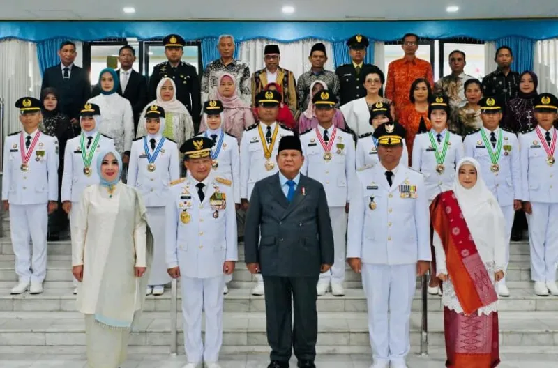 Presiden Prabowo Lantik 1.204 Pamong Praja Muda IPDN Angkatan XXXIII Tahun 2026, Tegaskan Pengabdian Total untuk Rakyat dan Masa Depan Bangsa Presiden Prabowo Lantik 1.204 Pamong Praja Muda IPDN Angkatan XXXIII Tahun 2026, Tegaskan Pengabdian Total untuk Rakyat dan Masa Depan Bangsa