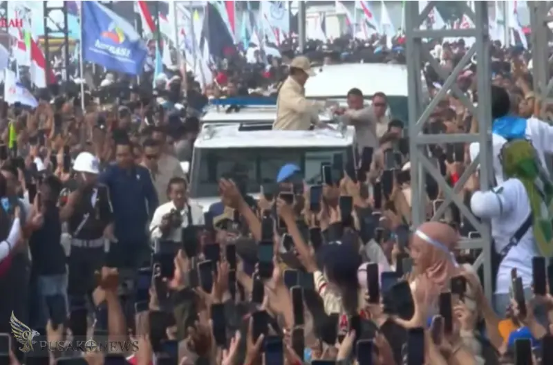 Disambut Ribuan Buruh, Prabowo Datang ke Monas di Peringatan May Day!