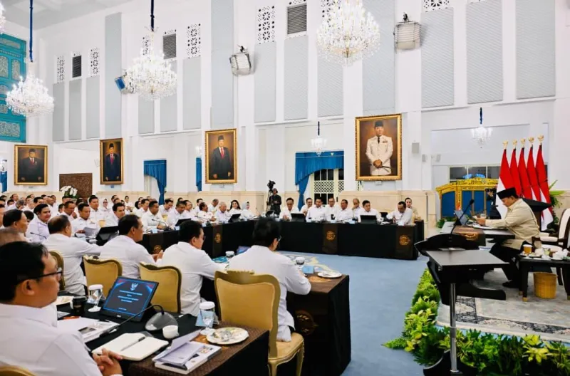 Presiden Prabowo Subianto menggelar pertemuan dengan para pengusaha Kamar Dagang dan Industri (Kadin) Indonesia pusat dan daerah dari seluruh Indonesia di Istana Negara, Jakarta, pada Jumat, 31 Juli 2026
