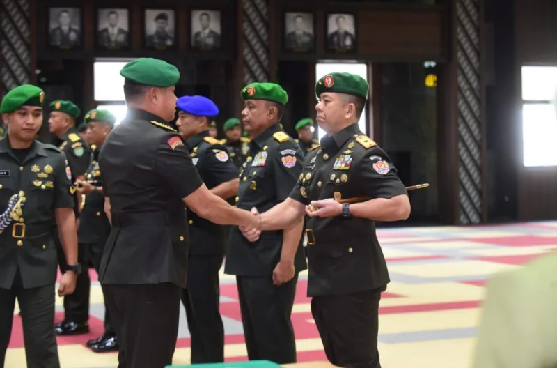 jabatan Dansecapaad diserahterimakan dari Mayjen TNI Abdul Rahman Said kepada Brigjen TNI Andre Clift Rumbayan, S.Sos., M.M.