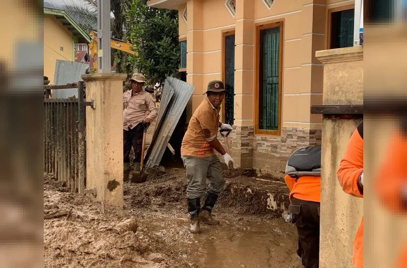 Pramuka Peduli Kwarcab Kota Solok Turun Bantu Penanganan Galodo Arosuka