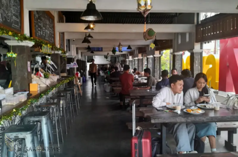 Loko Café Malioboro Hadirkan Spot Nongkrong Unik Berlatar Kereta Api