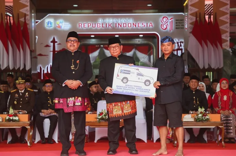 Penyerahan satu unit ambulans untuk warga Suku Baduy