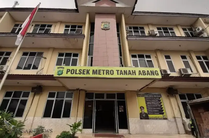 Polisi Ringkus 8 Jukir Liar di Tanah Abang
©PusakoNews.com/red