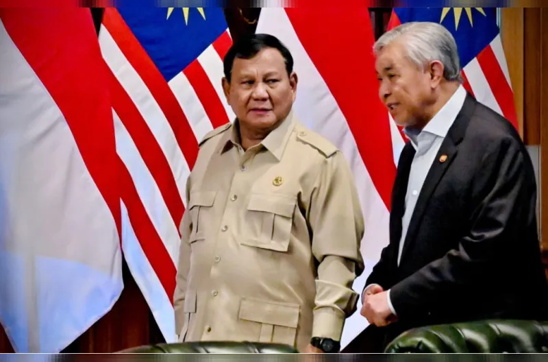 Presiden Prabowo Subianto menerima kunjungan Wakil Perdana Menteri (WPM) Malaysia Ahmad Zahid Hamidi di kediamannya di Hambalang, Kabupaten Bogor, Jawa Barat, pada Jumat, 18 September 2026.