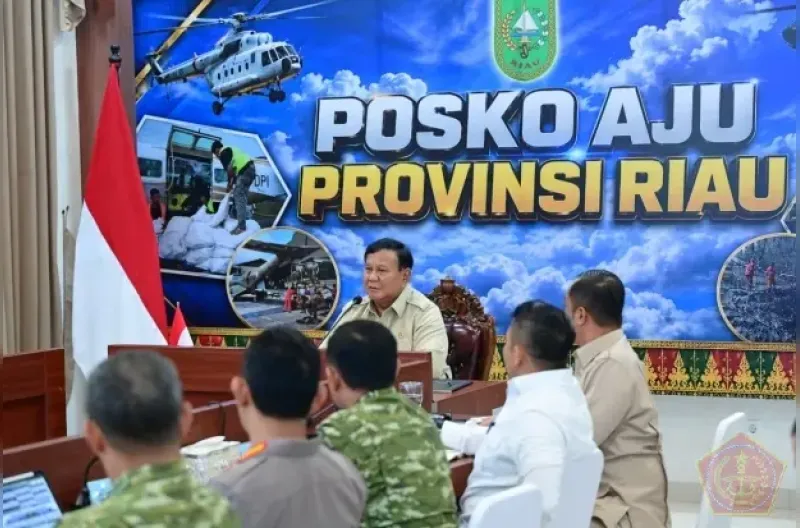 Presiden Prabowo dan Panglima TNI Tinjau Penanganan Karhutla di Riau-Sumsel