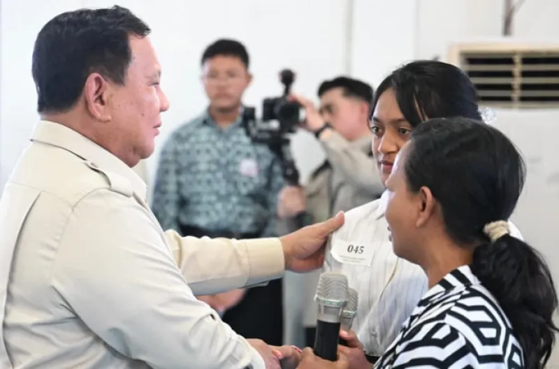 Presiden Prabowo Dengarkan Langsung Aspirasi Siswa dan Orang Tua di Sekolah Rakyat Tabanan, Harapan Baru Bagi Keluarga Prasejahtera