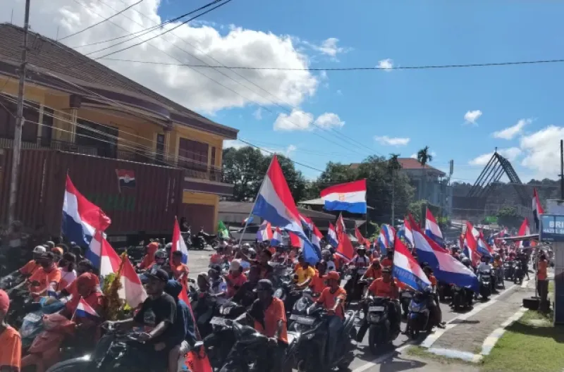 Semaraknya Konvoi Damai Perdana Fans Piala Dunia 2026 di Papua Barat, Wujud Persatuan dalam Euforia Sepak Bola Dunia
