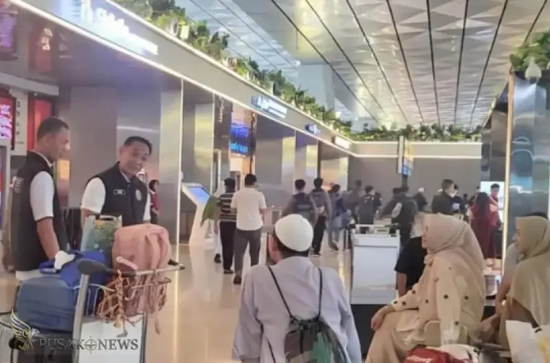 Polri Gagalkan Keberangkatan 51 Jemaah Haji Nonprosedural di Bandara Soekarno-Hatta