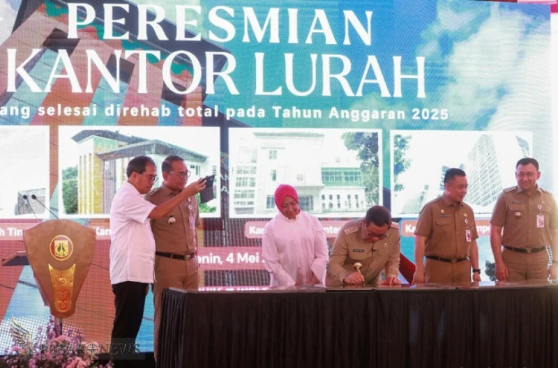 Pramono Resmikan Empat Kantor Lurah