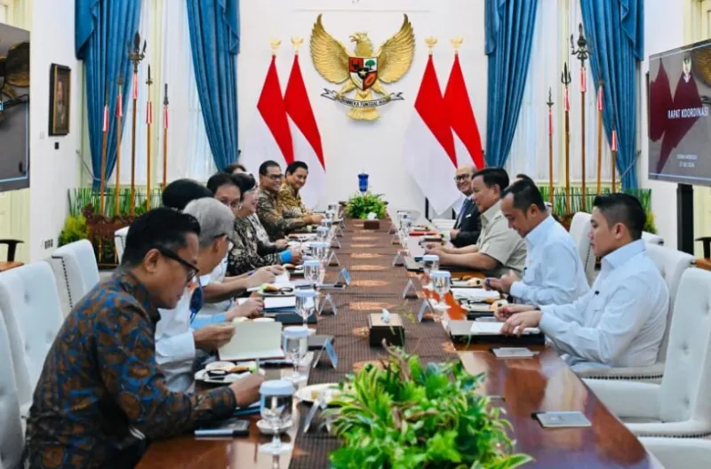 Presiden Prabowo Subianto memimpin rapat bersama jajaran Komite Stabilitas Sistem Keuangan (KSSK) pada Senin, 27 Juli 2026 di Istana Merdeka, Jakarta