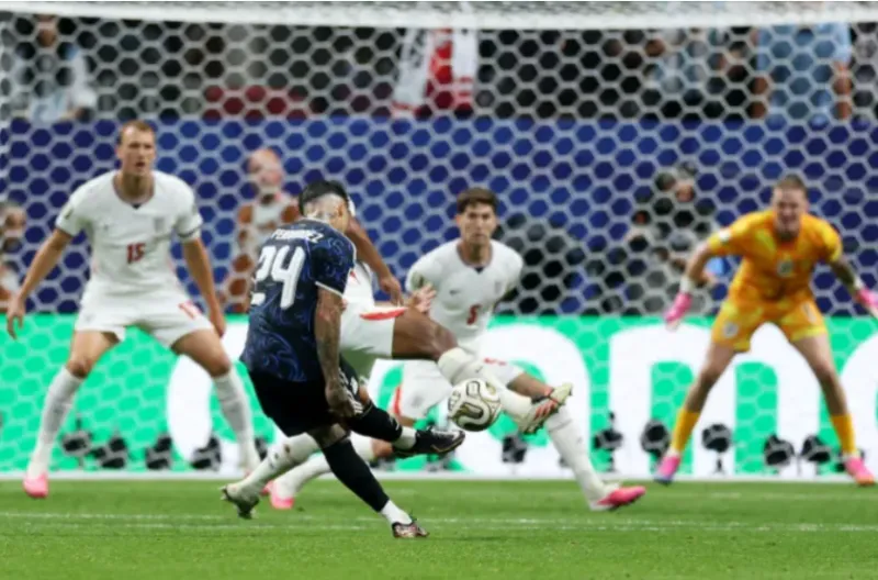 Messi Bersinar dengan Dua Assist, Argentina Hancurkan Mimpi Inggris ke Final Piala Dunia