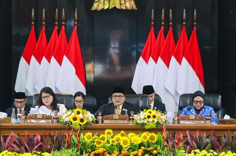 Suhud Alynudin Resmi Dilantik Sebagai Ketua DPRD DKI Jakarta Sisa Masa Jabatan 2024-2029