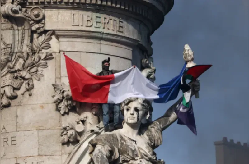 Kerusuhan di Prancis terjadi di sejumlah kota, termasuk Paris, Marseille, Nice, Nantes, Bordeaux, Limoges, Lille, Toulouse, dan Strasbourg.
