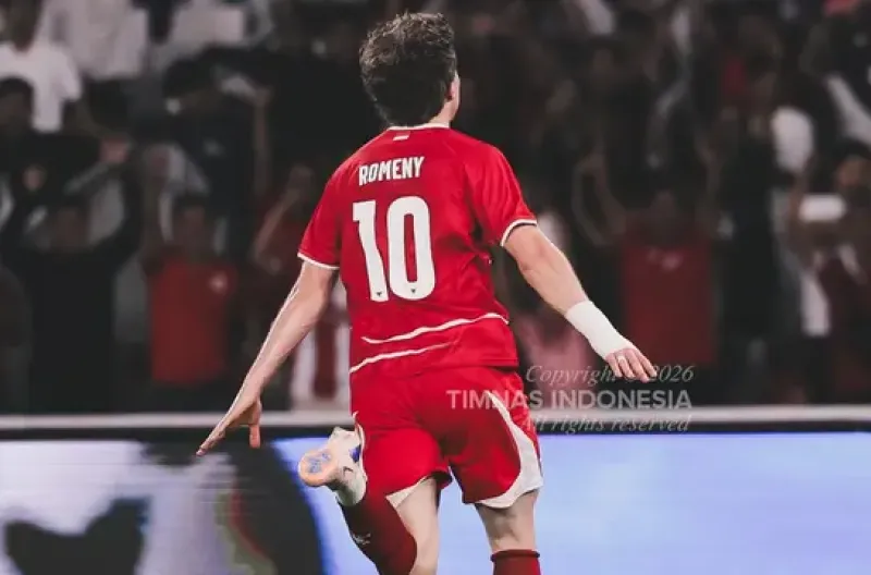 Ole Romeny berhasil lolos dari pengawalan lawan sebelum menuntaskan peluang dengan penyelesaian klinis untuk membawa Indonesia unggul 1-0.