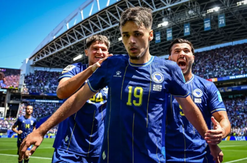 Alajbegovic Bersinar, Bosnia dan Herzegovina Jaga Asa ke Babak Gugur Usai Tundukkan Qatar 3-1