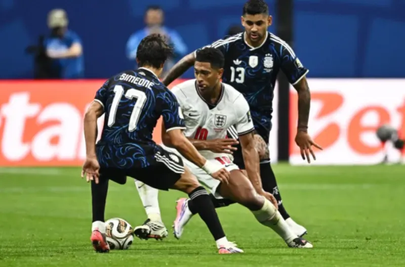 Messi Bersinar dengan Dua Assist, Argentina Hancurkan Mimpi Inggris ke Final Piala Dunia