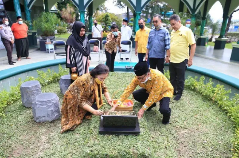 Meninggalkan Keluarga dan Kenangan Mendalam